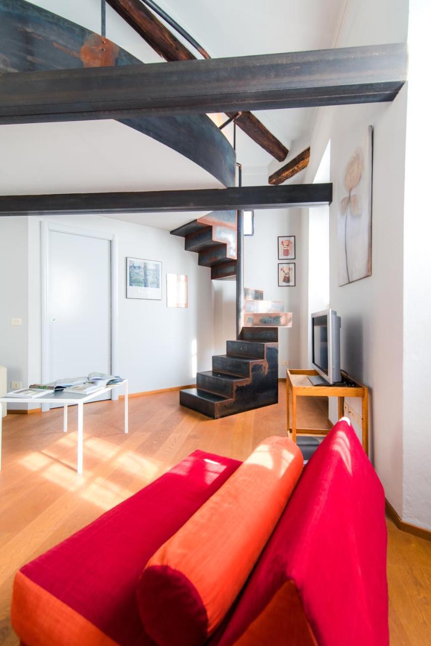 Apartamento Antica Via Volta - The House Of Travelers Como Exterior foto