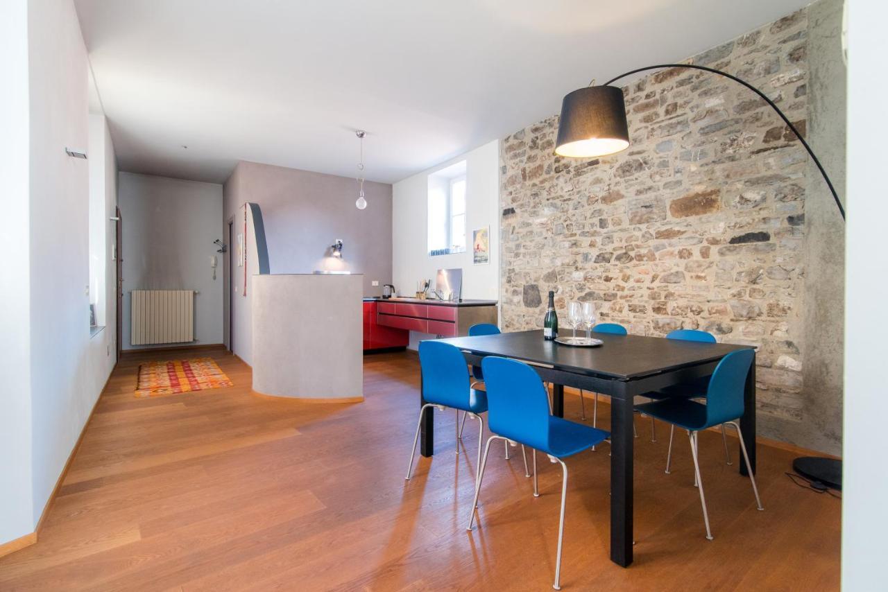 Apartamento Antica Via Volta - The House Of Travelers Como Exterior foto